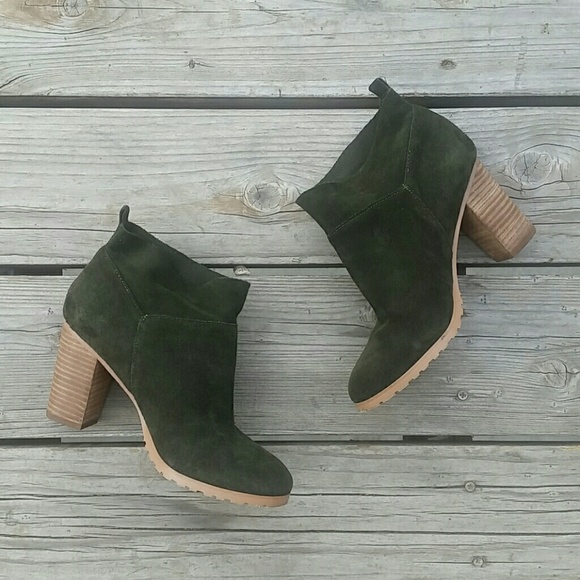 Crown Vintage Shoes - Crown Vintage Darcie Booties Sz 6.5 Green